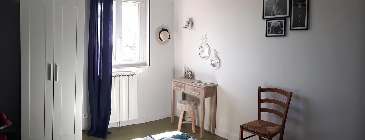 Bed and Breakfast Le Grand Val Lavastrie Exterior foto